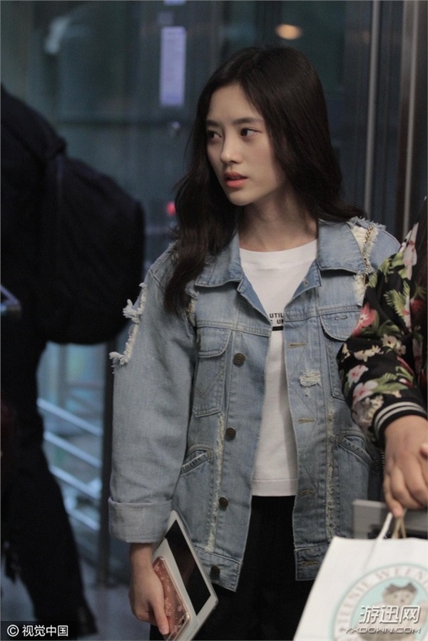 “四千年美女”素顏就長這樣! “四千年美女”鞠婧祎素顏就這樣!還是有那么點(diǎn)差別的